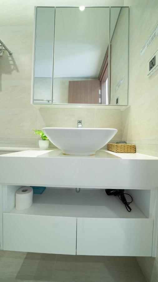 Bom Homes- Vinhomes Metropolis-Service Apartment Hanoi Exteriör bild